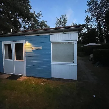 't Zomernest - Charming Wooden Close To Ouddorp