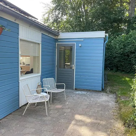 't Zomernest - Charming Wooden Close To Ouddorp