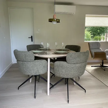 't Zomernest - Charming Wooden Close To Сasa de vacaciones Ouddorp